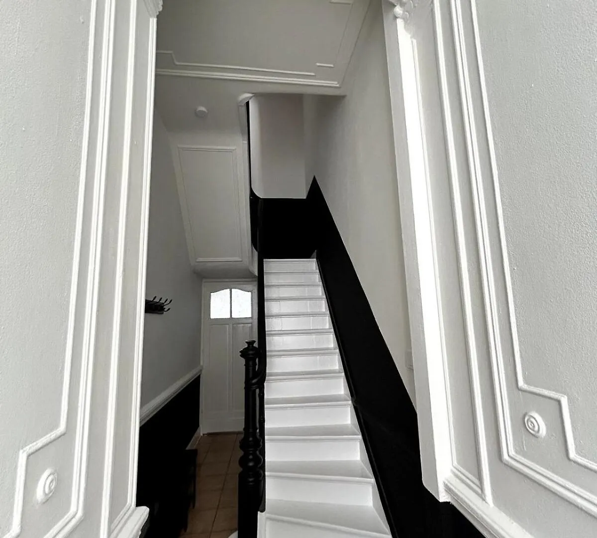Spacious Townhouse In Антверпен Бельгия
